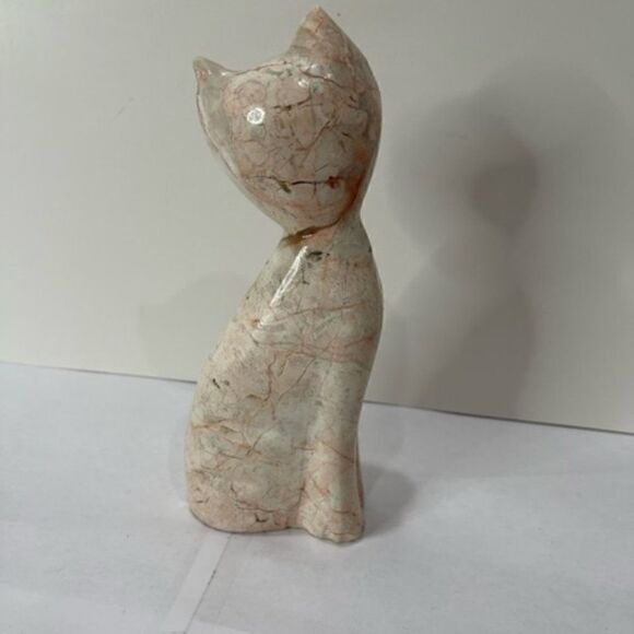 Marble Cat Figurine Large Pink & White Carved Stone  7" by 3" by 1.5" Excellent - Picture 3 of 5